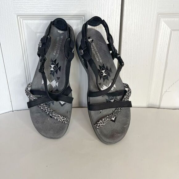 Skechers Reggae Slim Strappy Memory Foam Cushioned Criss Cross Sandals - Picture 1 of 11